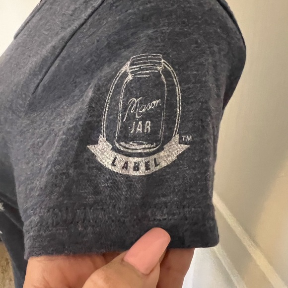 The Mountains are calling and I must go t-shirt - Picture 3 of 4